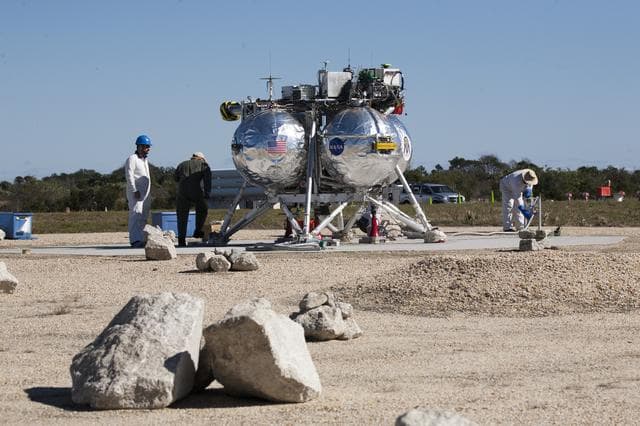 NASA image: Morpheus Campaign 1A Set-up and Liftoff