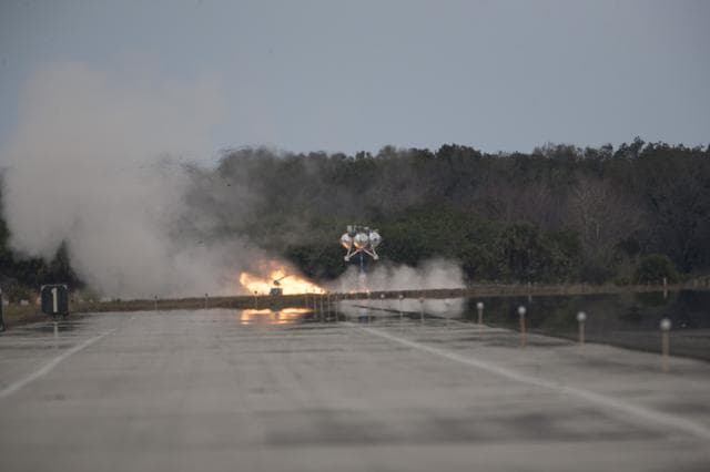 NASA image: Morpheus Campaign 1A Liftoff