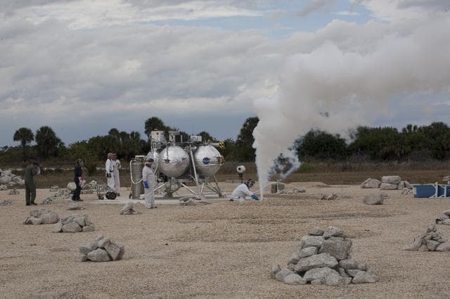 NASA image: Morpheus Campaign 1A Liftoff