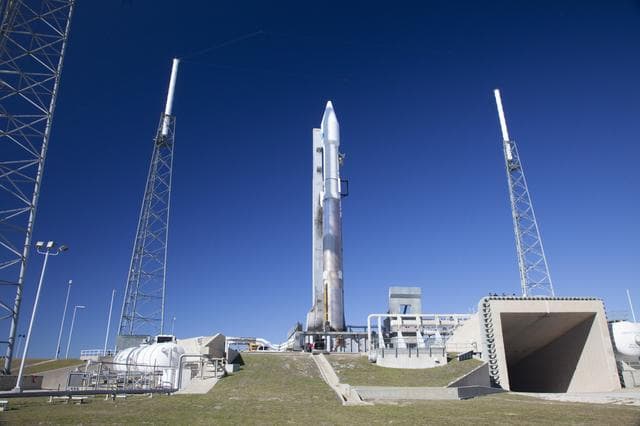 NASA image: TDRS-L Roll to Pad 41