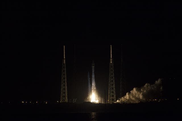NASA image: TDRS-L Liftoff