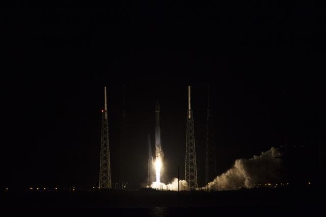 NASA image: TDRS-L Liftoff