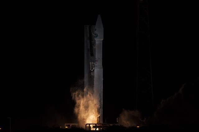 NASA image:  TDRS-L Liftoff