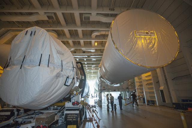 NASA image: Orion Core Stage & Booster Offload, Move to HIF