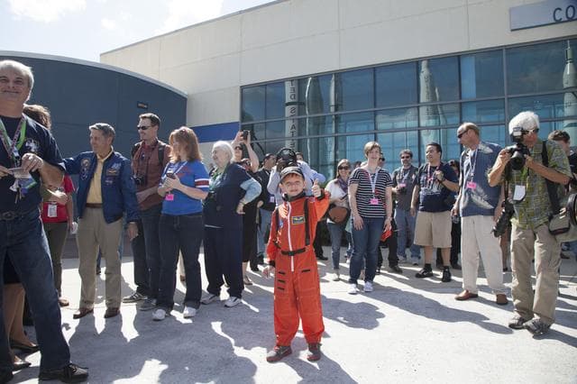 NASA image: Ceremony Honoring Connor Johnson