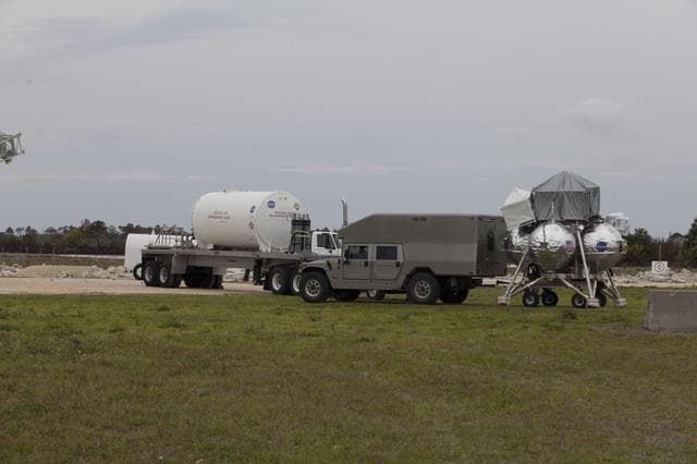 NASA image: Morpheus Alhat Tether Test Preparations