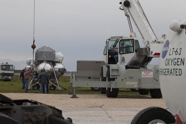 NASA image: Morpheus Alhat Tether Test Preparations