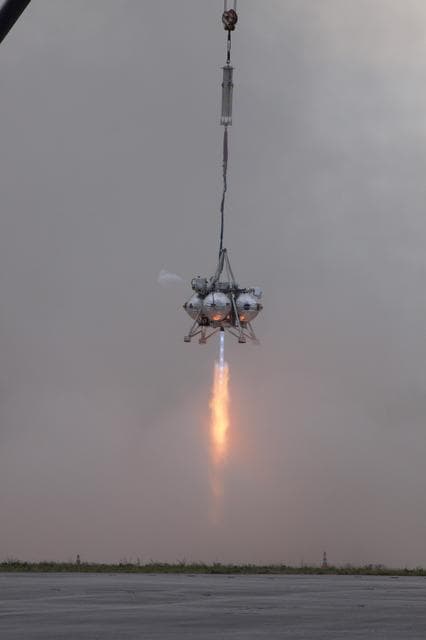 NASA image: Morpheus Campaign 2A Tether Test