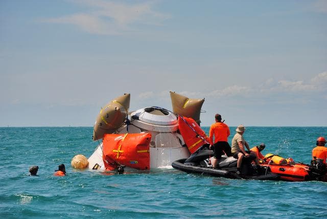 NASA image: Starliner Astronaut Water Rescue Training