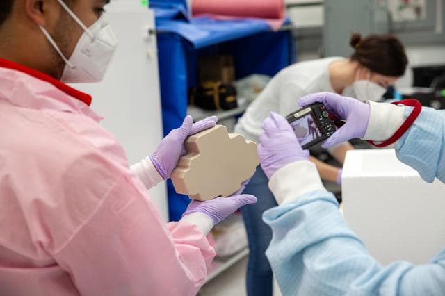 NASA image: CRS-21 Science Experiments Unpacking