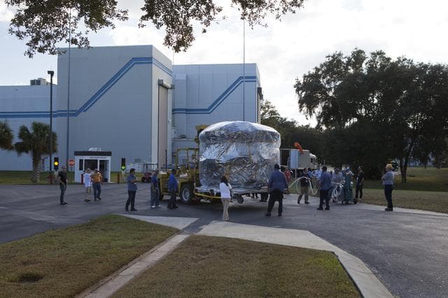 NASA image: MMS Spacecraft Uncrated & Moved