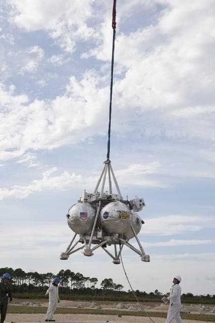 NASA image: Morpheus Campaign 4 1st Tether Test