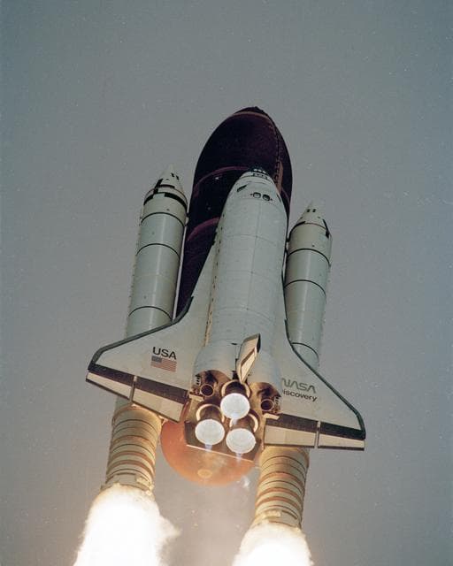NASA image: KSC-90PC-0633