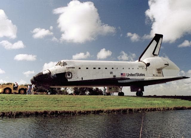 NASA image: KSC-90PC-1977