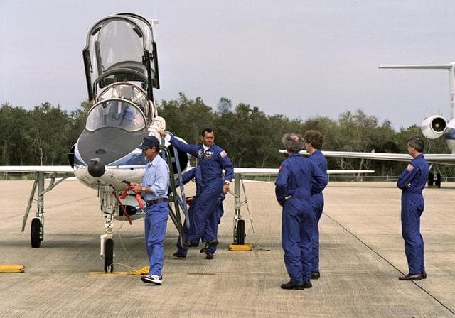NASA image: KSC-92PC-451