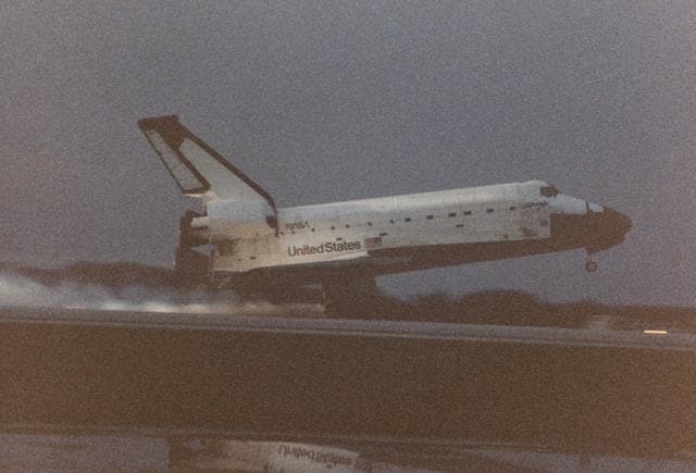 NASA image: KSC-96pc1333