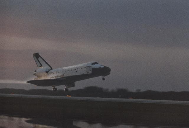 NASA image: KSC-96pc1335