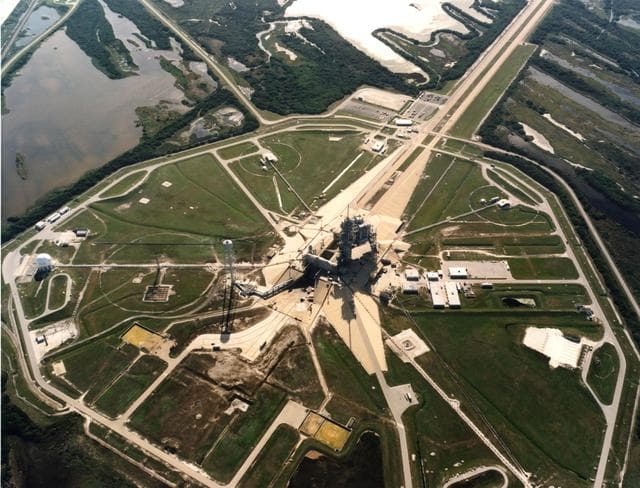 NASA image: KSC-98PC-0238