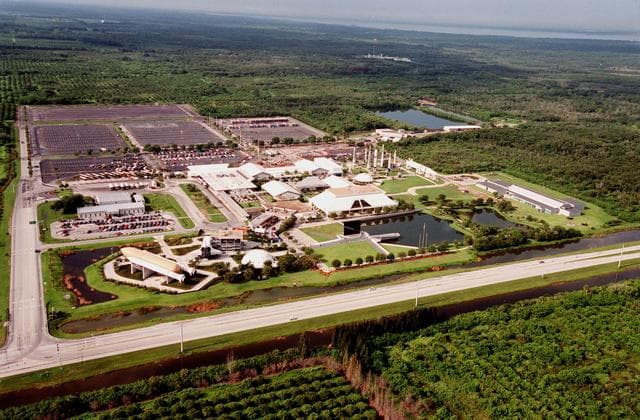 NASA image: KSC-98PC-1058