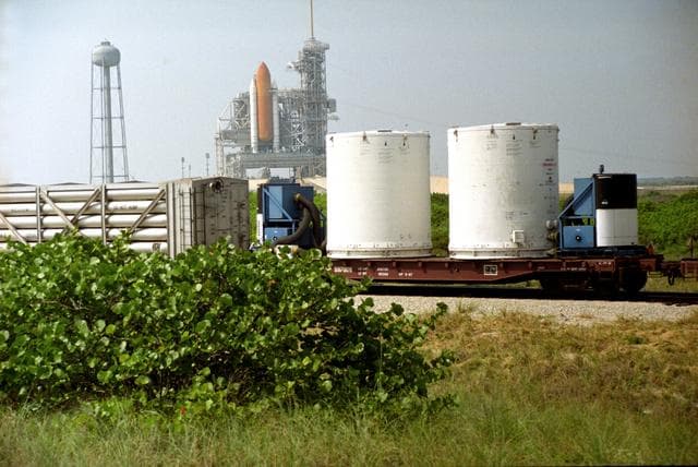 NASA image: KSC-98PC-649