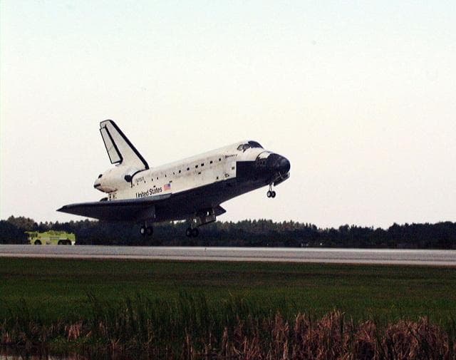NASA image: KSC-98dc735