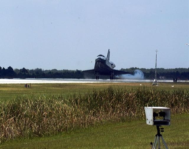NASA image: KSC-98dc738