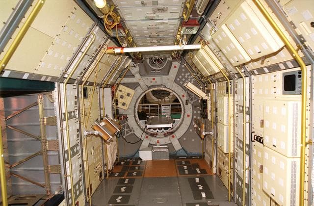 NASA image: KSC-98pc1141