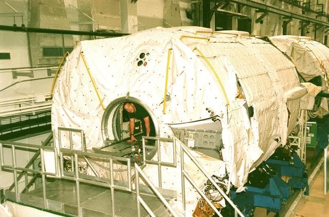 NASA image: KSC-98pc1146