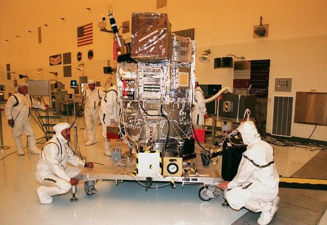 NASA image: KSC-98pc1154