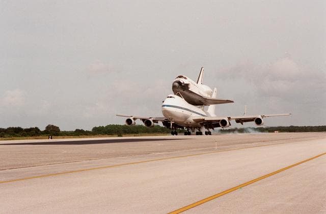 NASA image: KSC-98pc1160