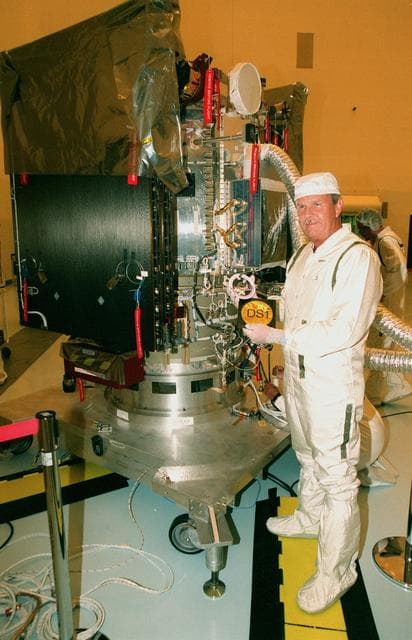 NASA image: KSC-98pc1181