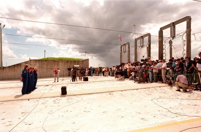 NASA image: KSC-98pc1267