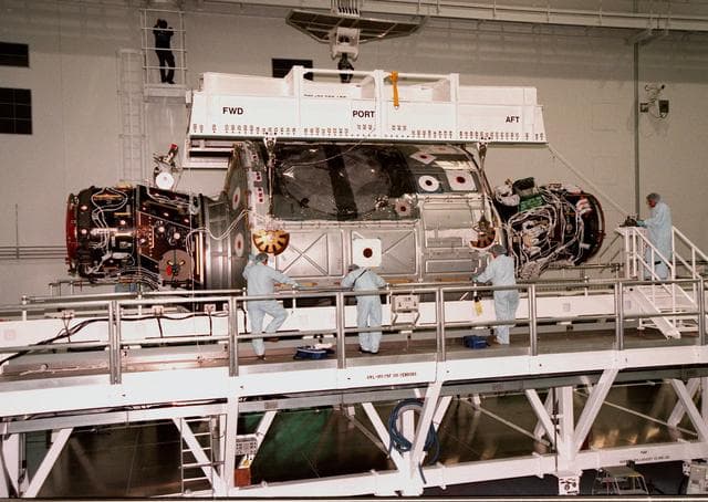NASA image: KSC-98pc1319