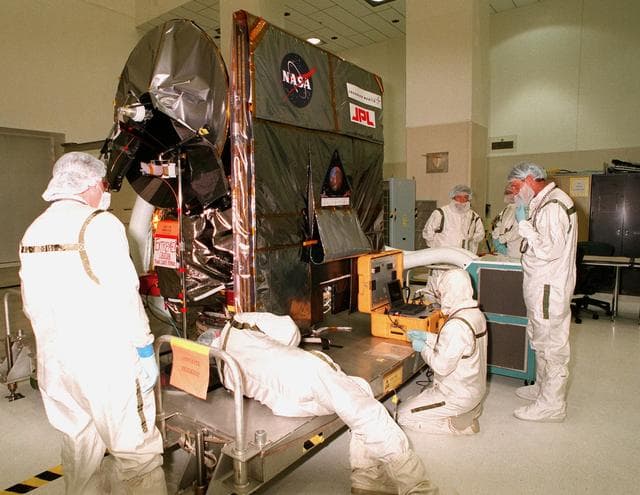 NASA image: KSC-98pc1351