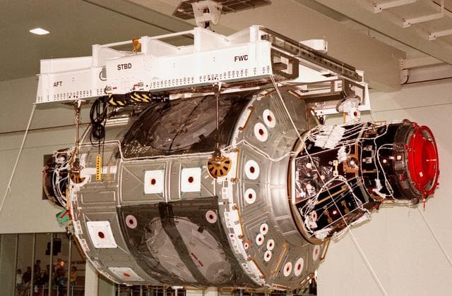 NASA image: KSC-98pc1412