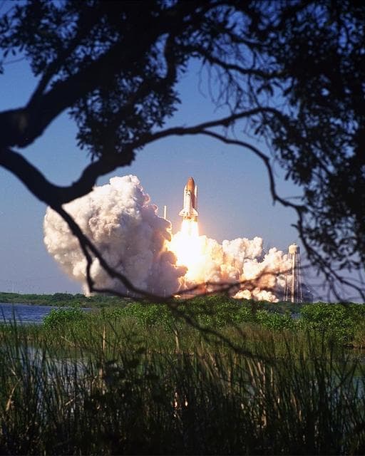 NASA image: KSC-98pc1447