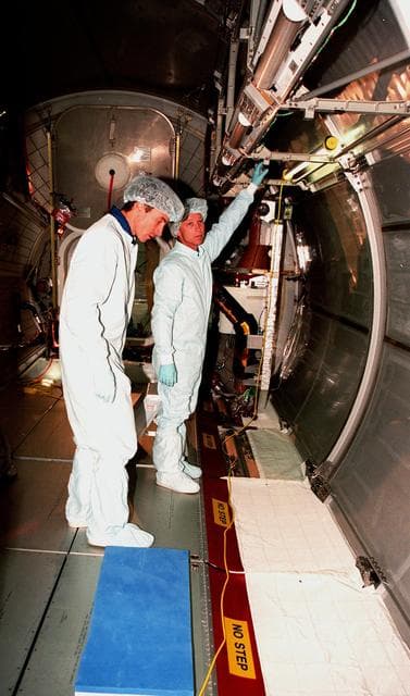 NASA image: KSC-98pc1533