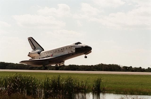 NASA image: KSC-98pc1548