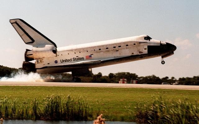 NASA image: KSC-98pc1550
