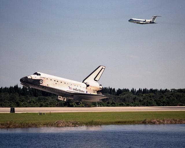 NASA image: KSC-98pc1565