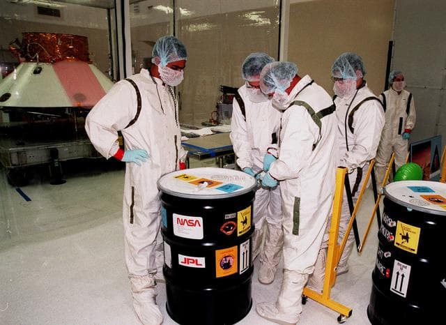 NASA image: KSC-98pc1626