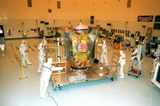 NASA image: KSC-98pc1634