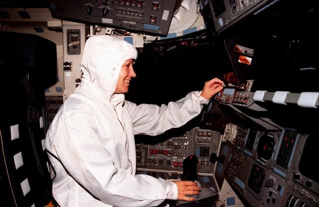 NASA image: KSC-98pc1688