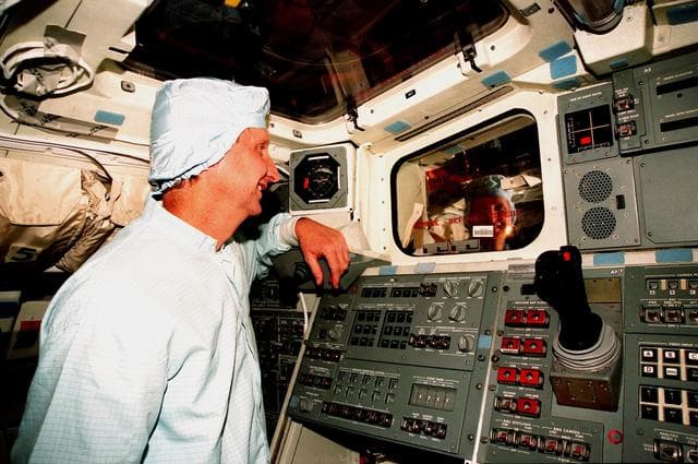NASA image: KSC-98pc1691