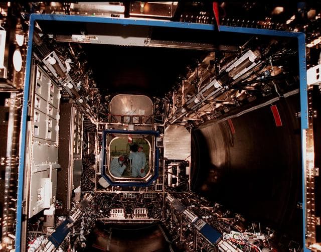 NASA image: KSC-98pc1717