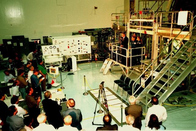 NASA image: KSC-98pc1753