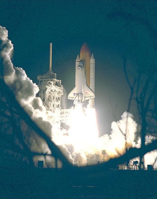 NASA image: KSC-98pc1786
