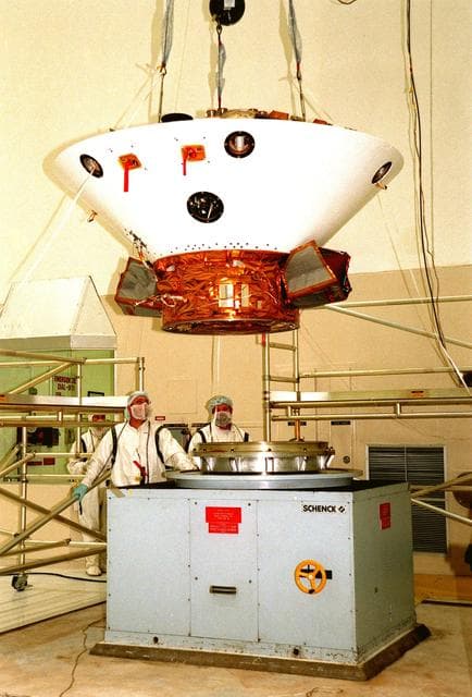 NASA image: KSC-98pc1862