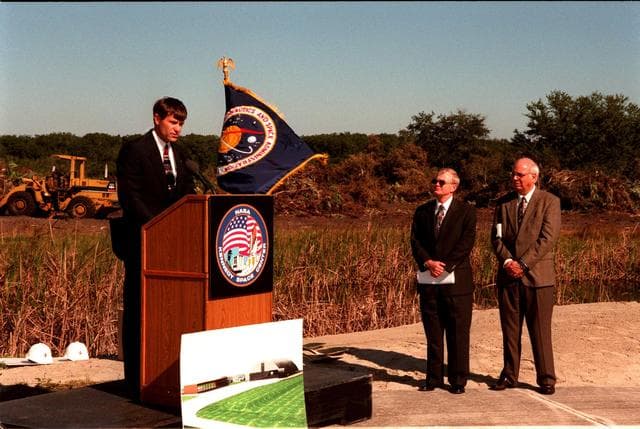 NASA image: KSC-98pc1881