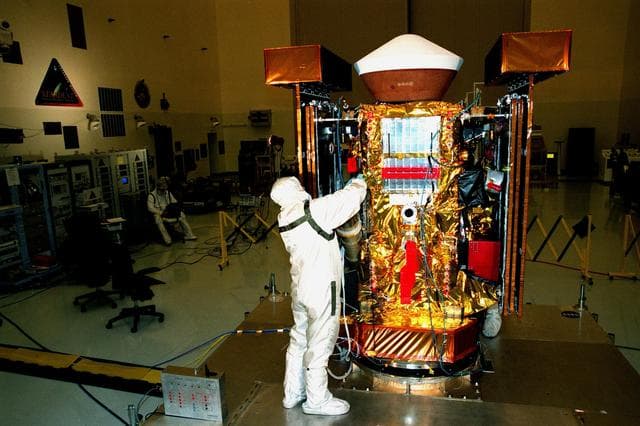 NASA image: KSC-98pc1892